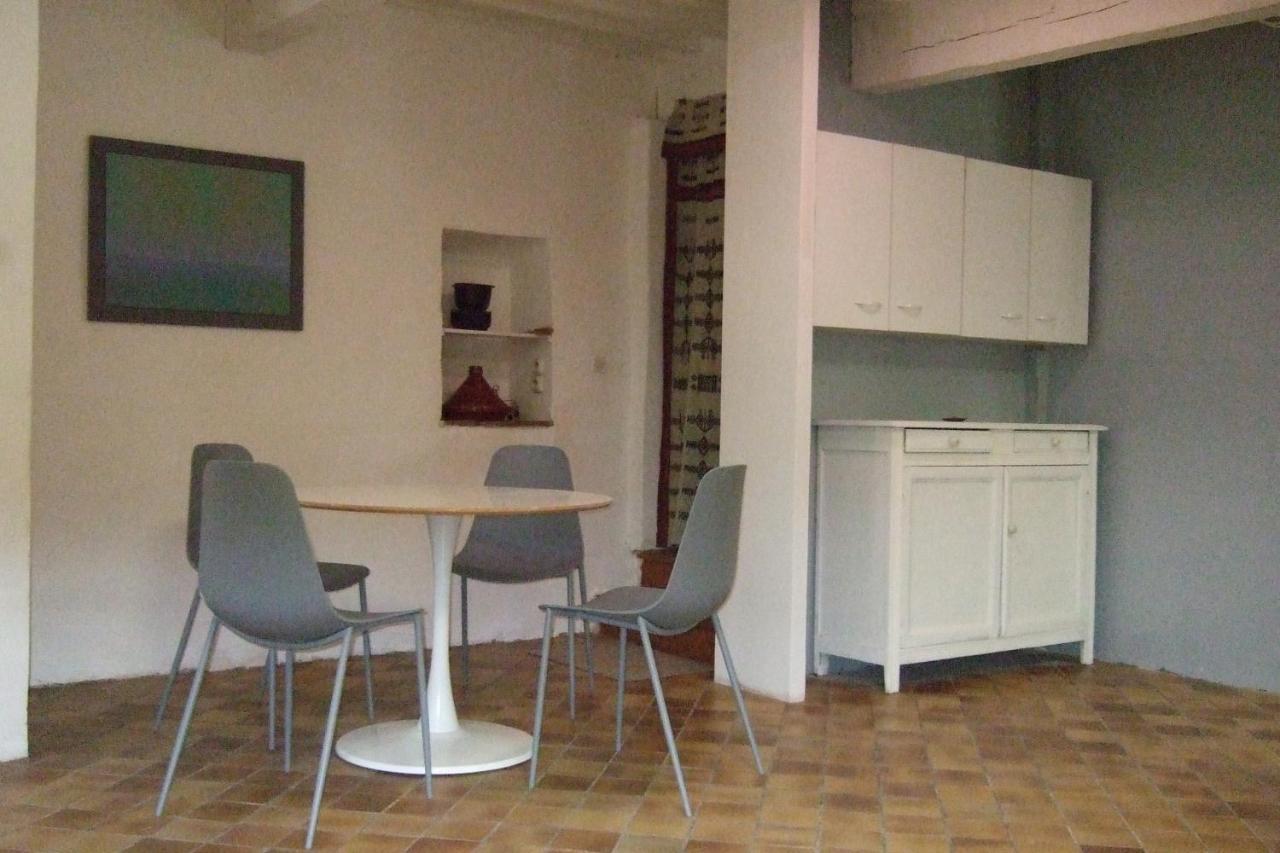 Une Maison Dans Le Village Ribiers Zewnętrze zdjęcie