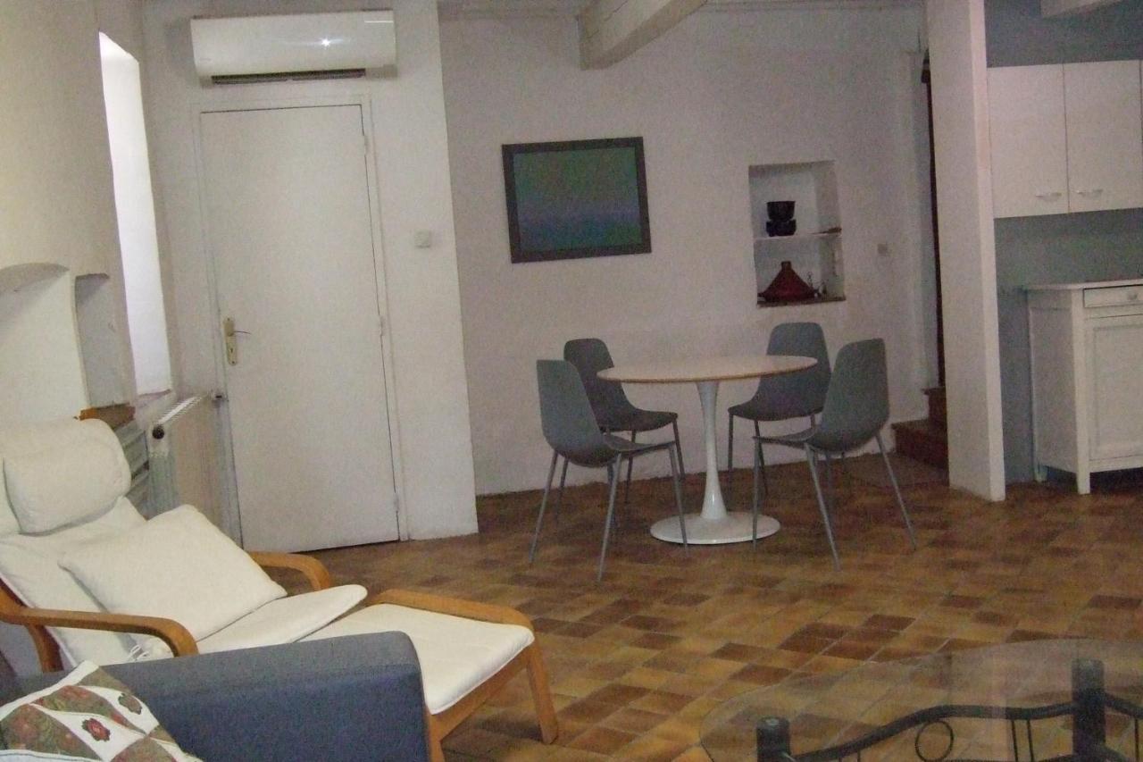 Une Maison Dans Le Village Ribiers Zewnętrze zdjęcie
