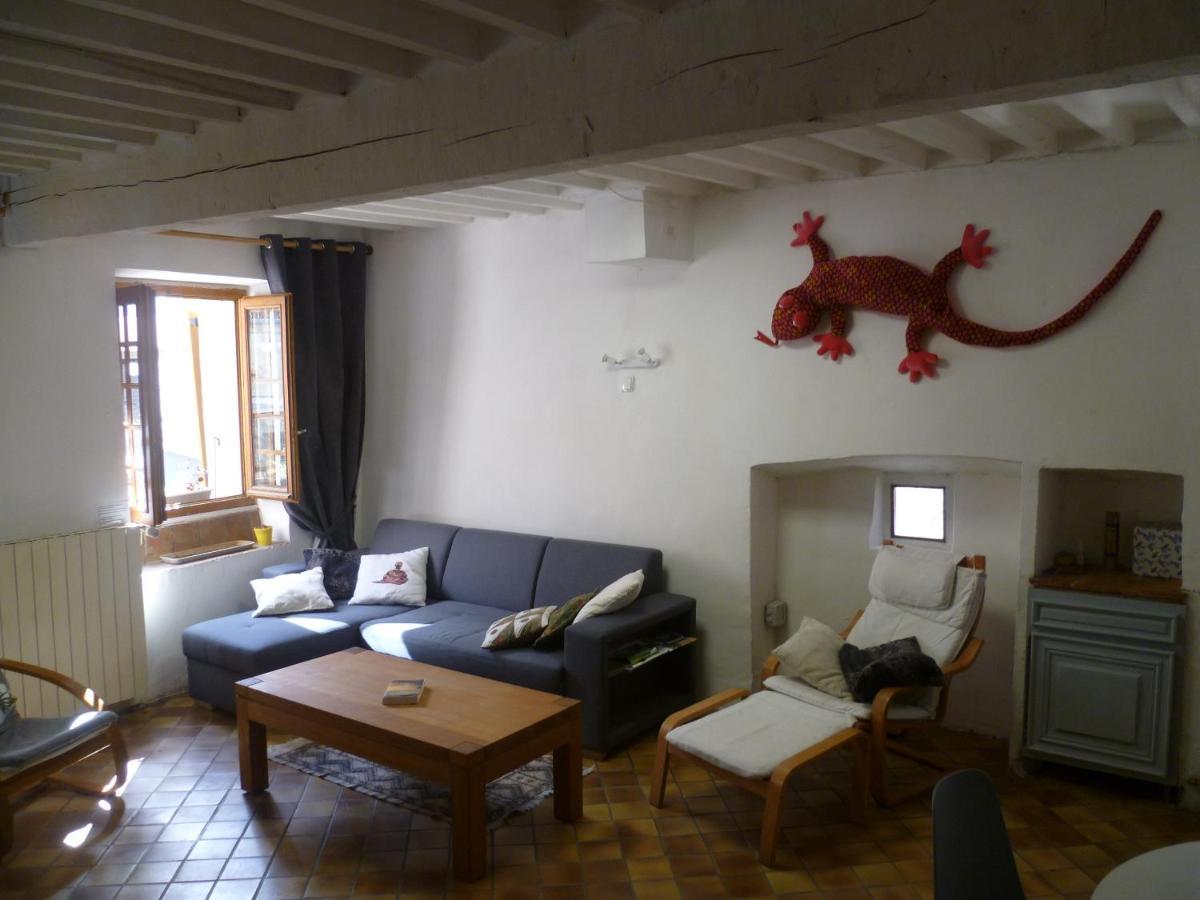 Une Maison Dans Le Village Ribiers Zewnętrze zdjęcie